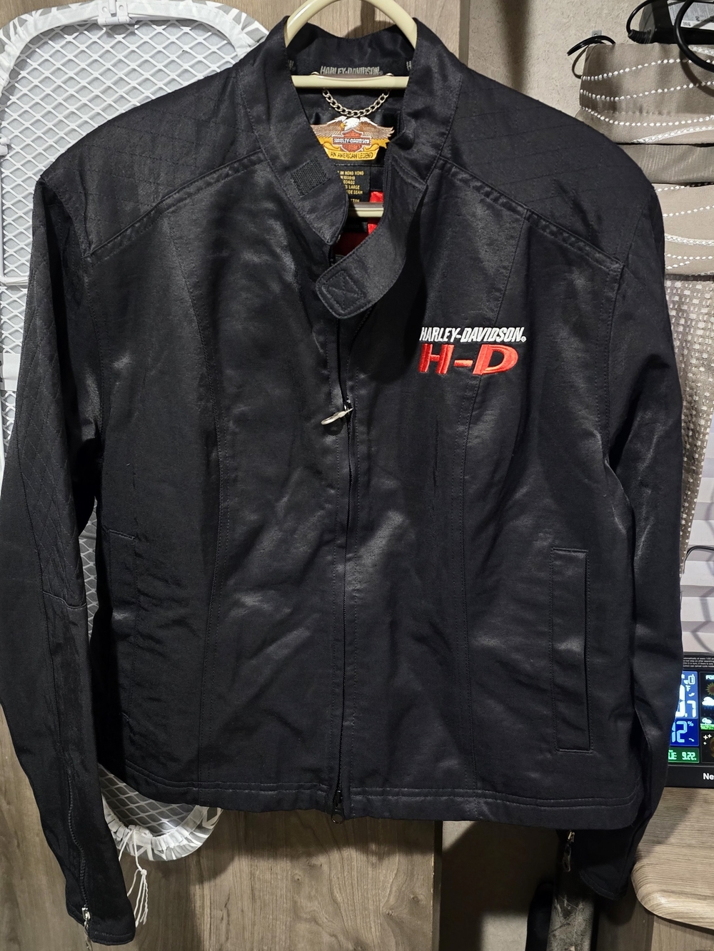Vintage Women's Harley-Davidson Black Cropped Jacket Size Large